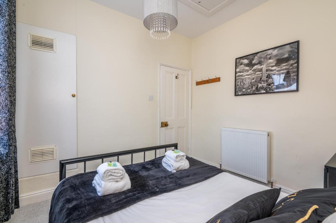 Cosy & Central Victorian House - Pass The Keys York Eksteriør bilde